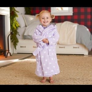 Pottery Barn Toddler Girl Fuzzy Hooded Purple Heart Robe